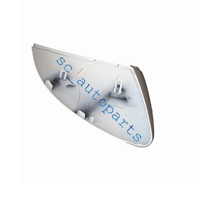 Replacement left-side mirror cap for Volkswagen for Golf 2015-2021 silver clubs.