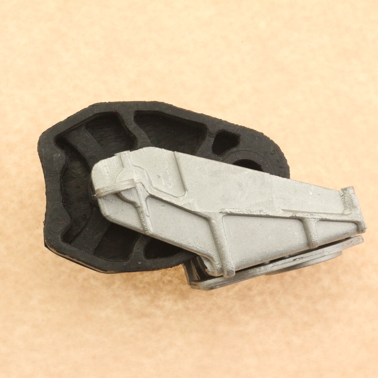 Fit for Audi A4 A5 B8 A6 A7 for A8 Rear Exhaust Bracket Mount Hanger 8K0253144M