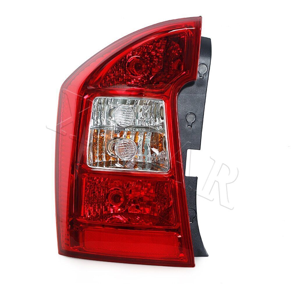 1 piece of for Kia Rondo Carens 2007-2012 right rear bumper, taillights, and rear fog lights.