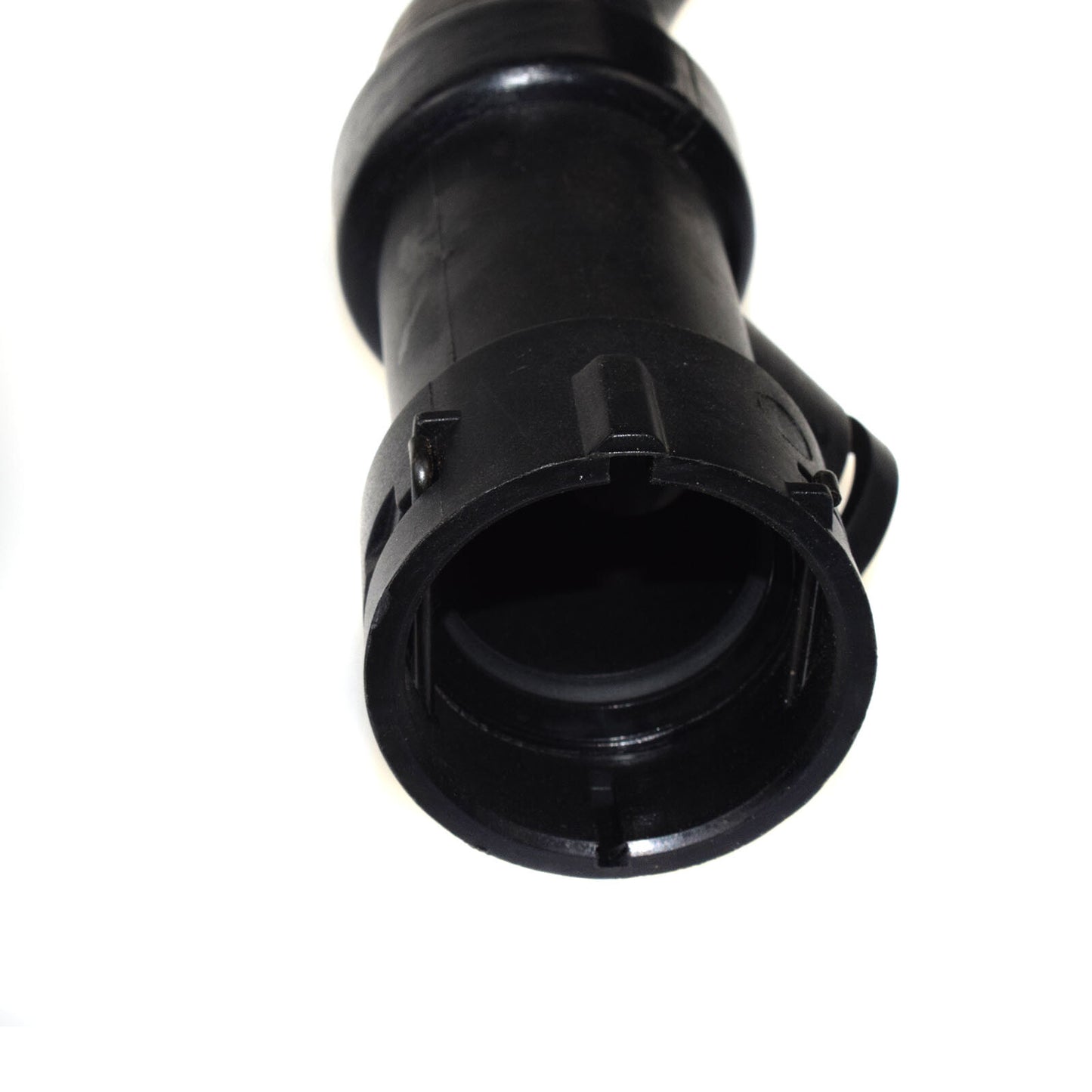The lower radiator coolant hose is suitable for Volkswagen for Passat,for Audi for A4,for A6,Quattro S4 8D0121055T