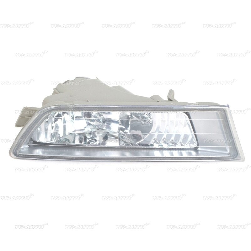 The right front bumper fog light is suitable for Honda Odyssey 2002, 2003, and 2004 models.