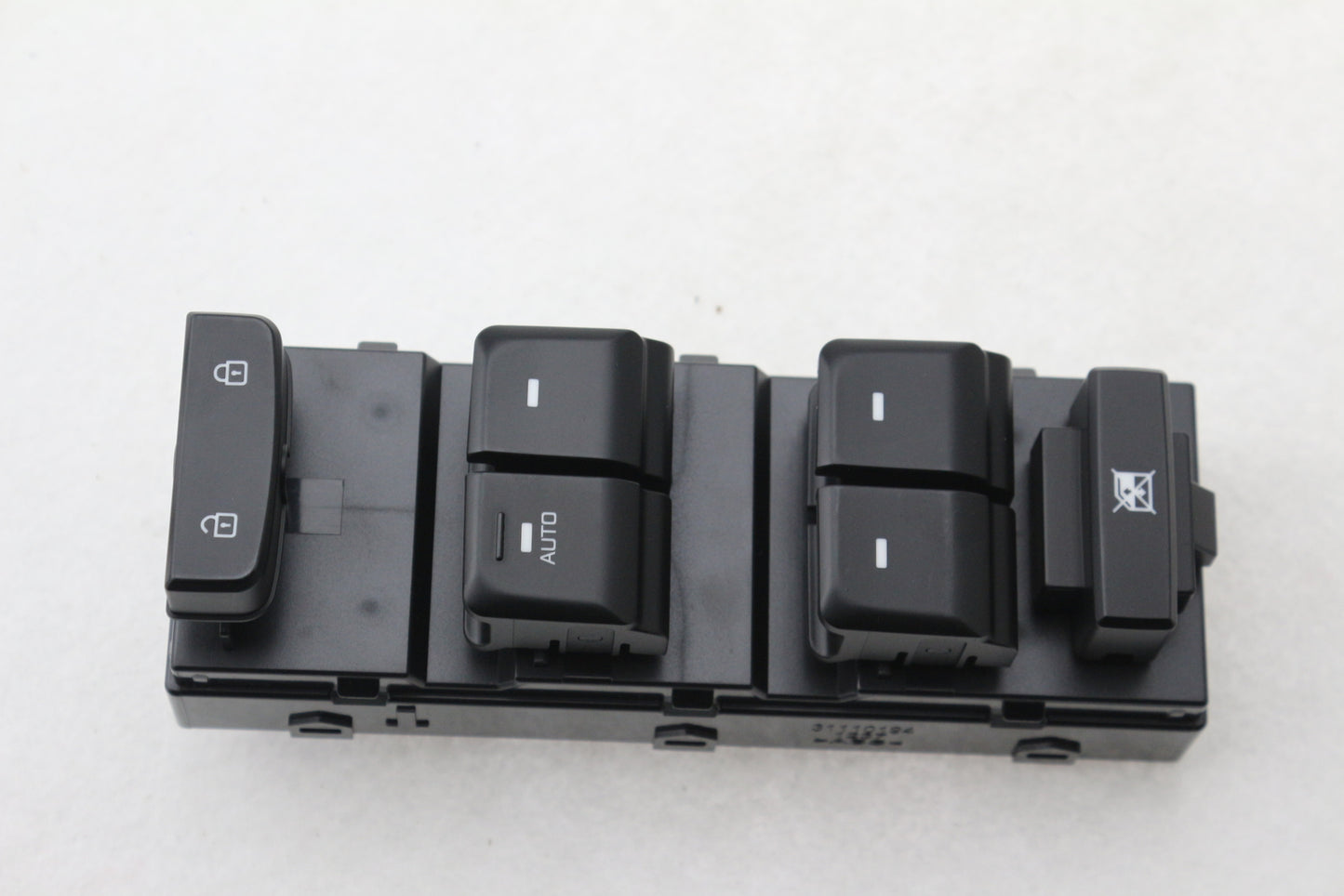 Car Electric Door Power Window Switch 93570-C1000 for Hyundai Sonata 15-19