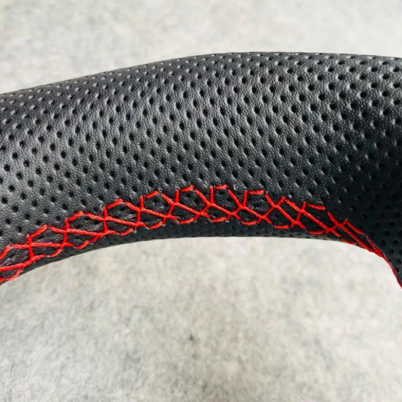 Steering wheel suitable for Toyota for Camry 4-spoke 2011-2014 models, genuine carbon fiber.