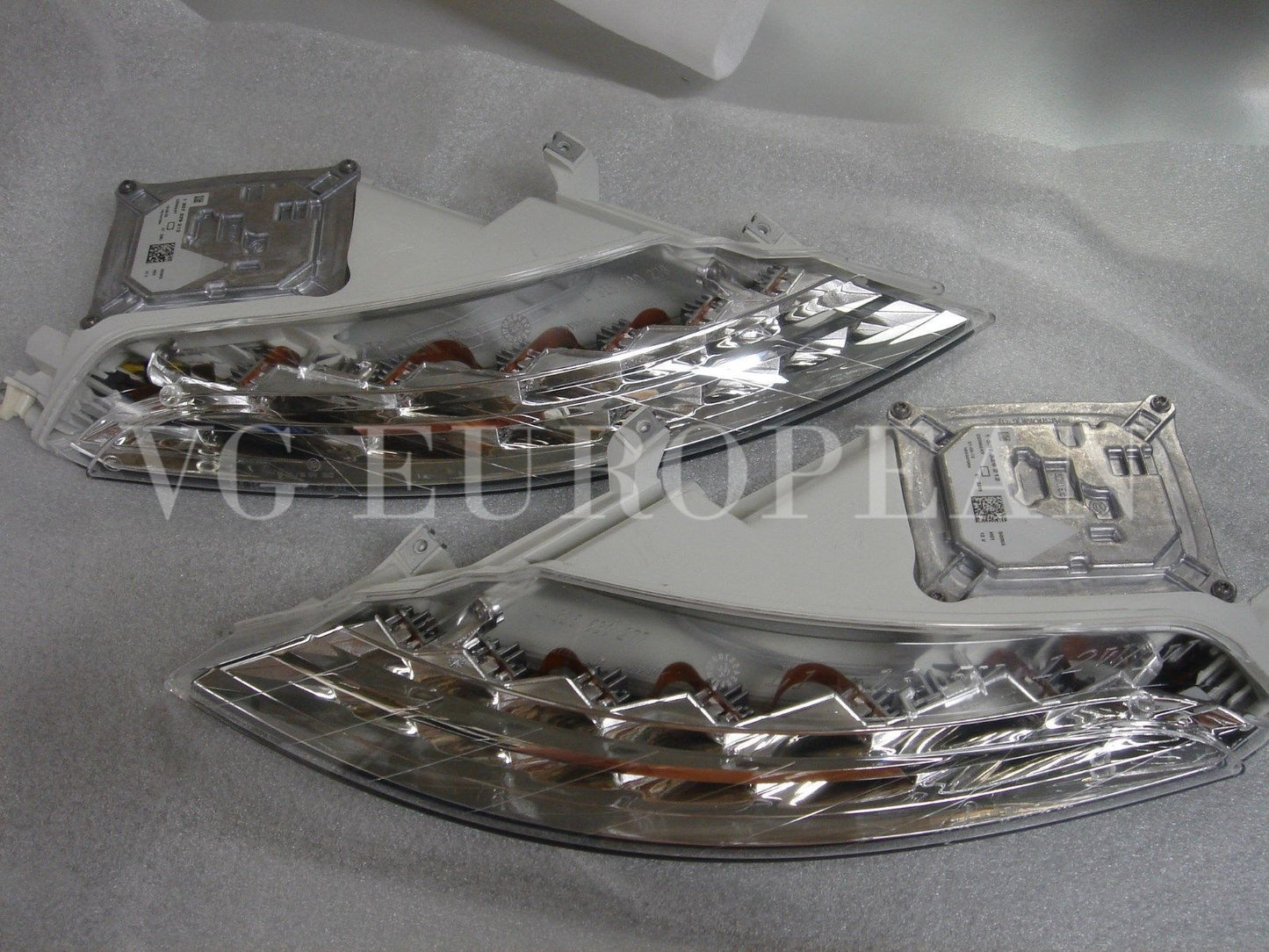 NEW FIT for BMW E63 E64 LCI Front LED Turn Signal Lights 650i M6 2008-2010