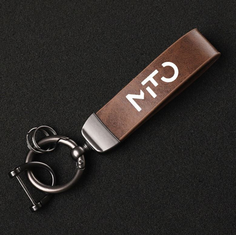 Carbon fiber leather red car keychain/key ring with horseshoe buckle suitable for Audi for A5