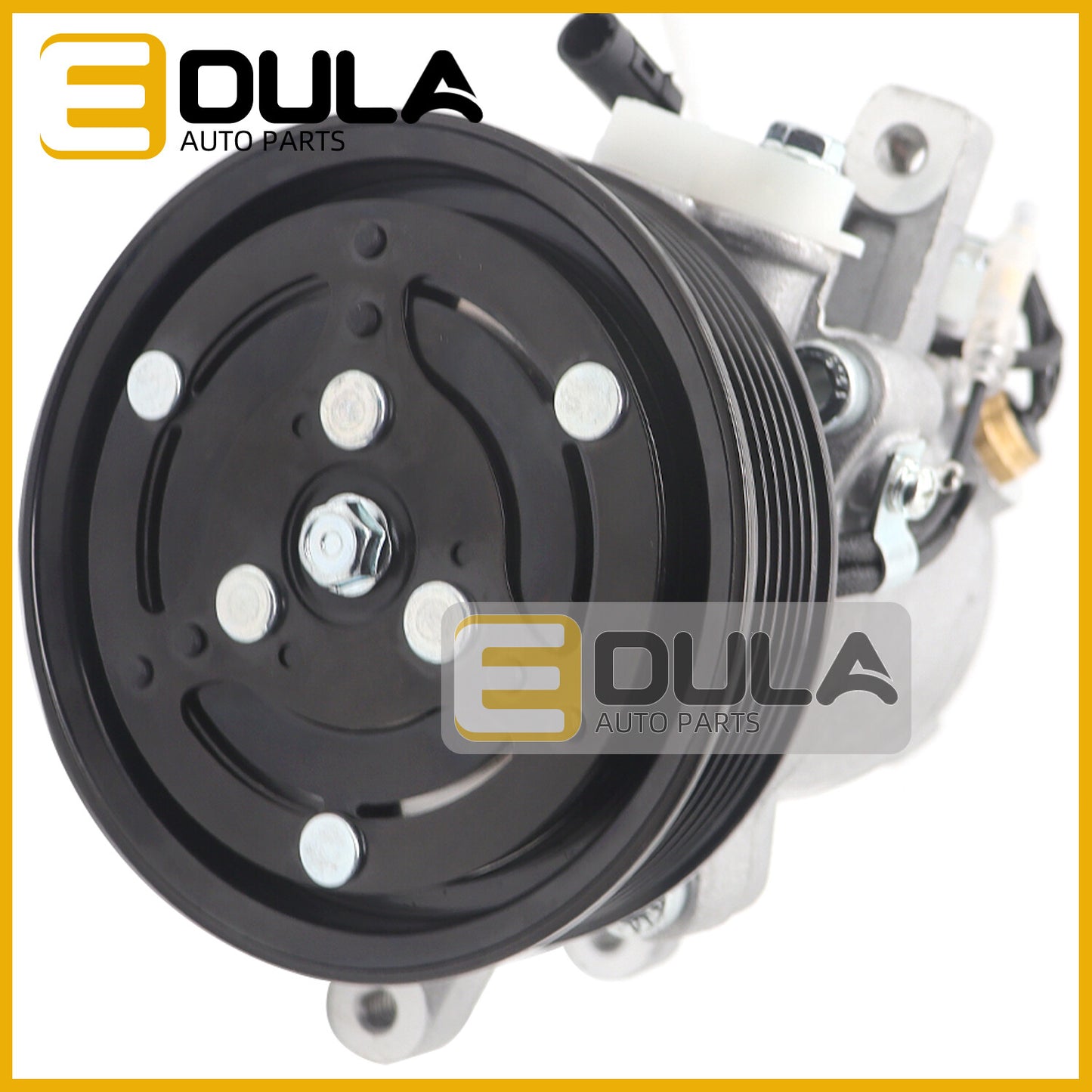 The SV07E AC compressor is suitable for Kubota M126, M135, and M6 tractors. (3P99900620 447280-3050-)