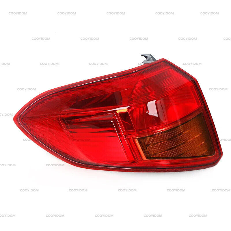 The left-side taillight and rear brake light are halogen. Suitable for SUZUKI Vitara 2016 - 2018.