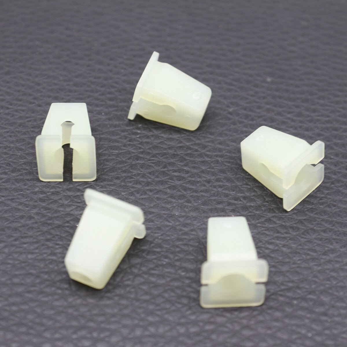 5Pcs For GM for Buick Regal Lower Door  Handle Interior Trim Grommet 90230846
