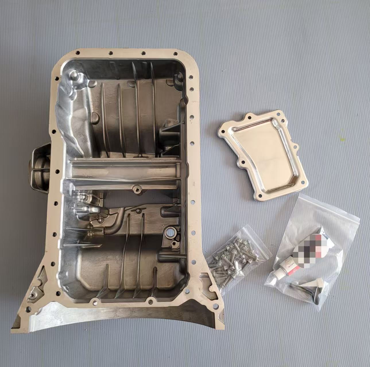 The upper engine oil pan is suitable for Mercedes-Benz C-Class Coupe C205 276-010-84-14