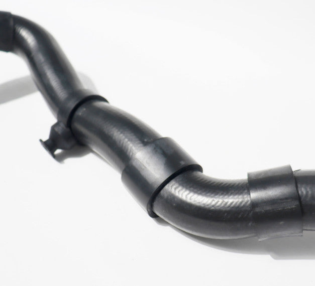 2035012882 Lower Radiator Coolant Hose for Mercedes-Benz W203 C230 2002