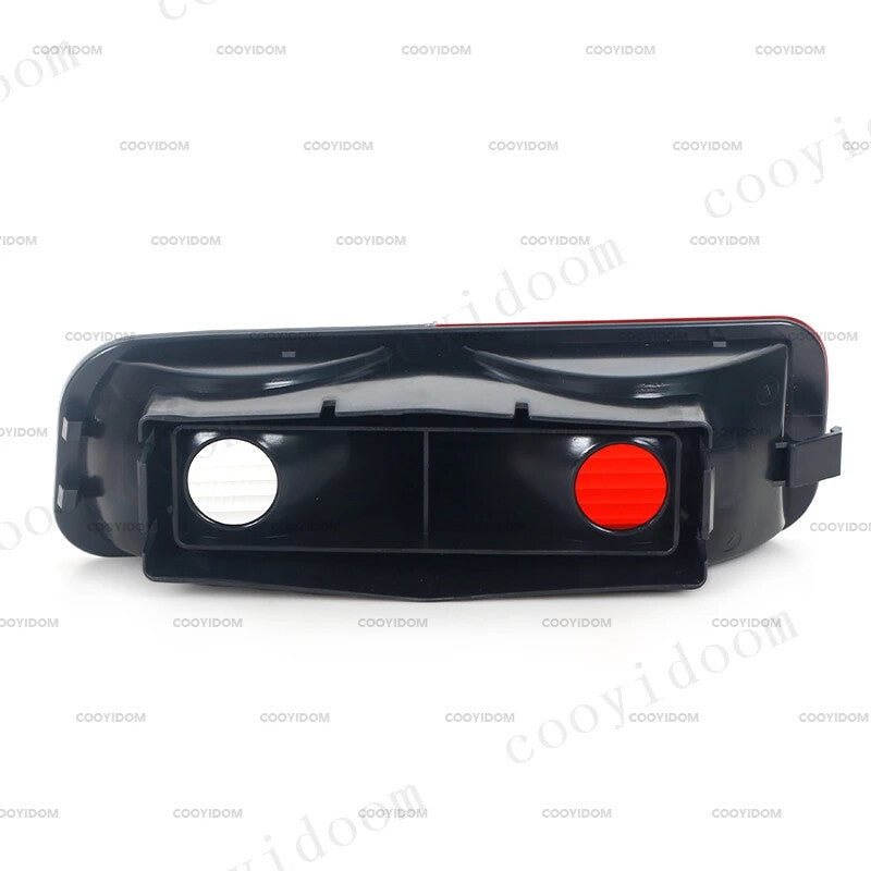 Right rear bumper reflective brake for Land Rover Discovery 2 XFB000730