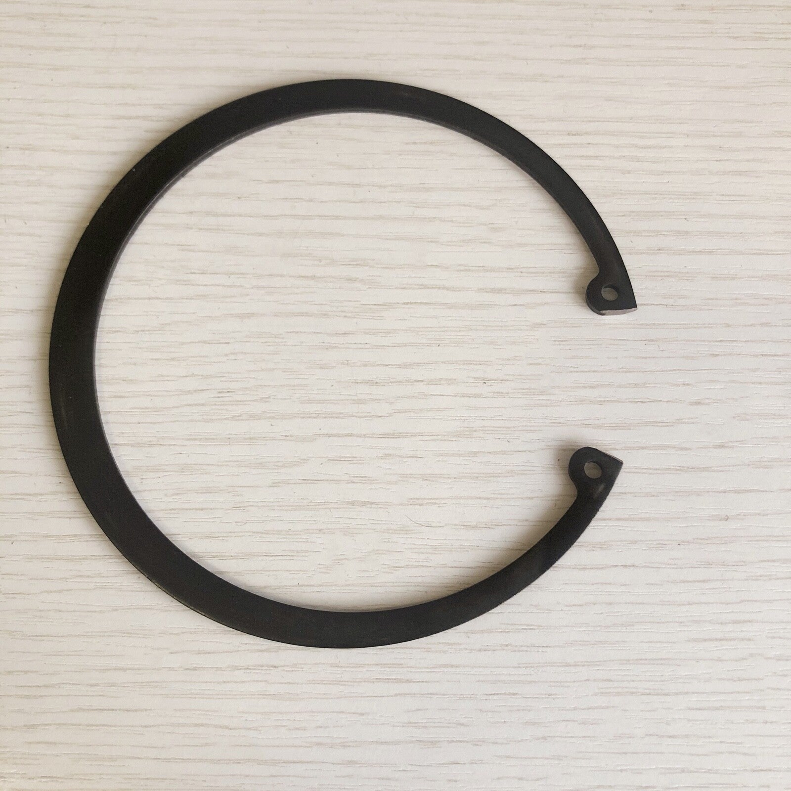 CT26 SNAP RING for compressor housings