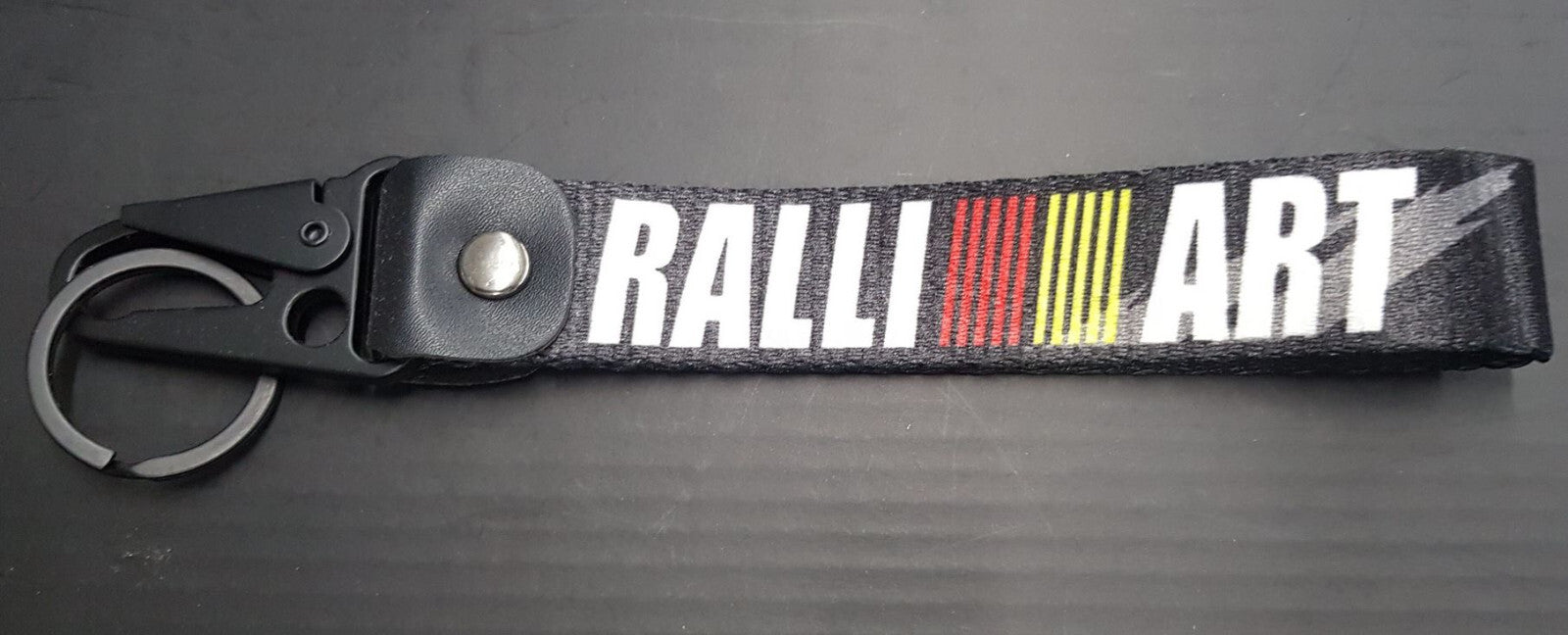 Car keychain/key ring with lanyard, car accessories, Ralliart black, suitable for Nissan .