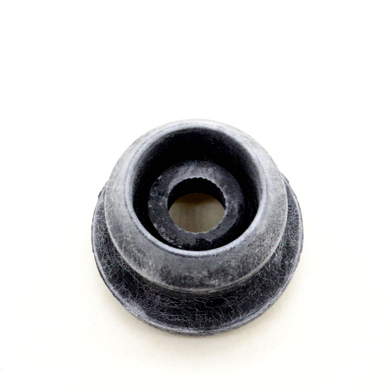 Air Cleaner Body Upper Rubber Insulator Housing Mount Grommet 9129705 For GM