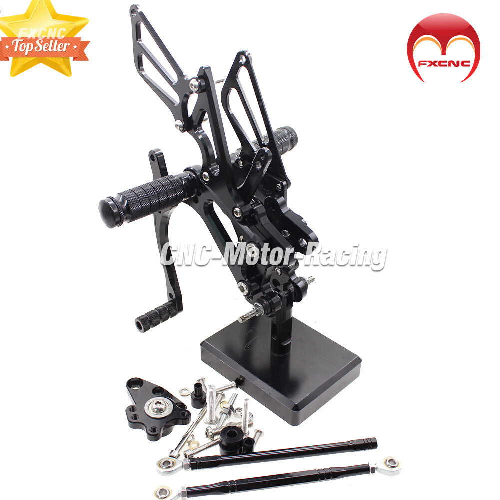 Suitable for CBR600RR 2003-2004-2005-2006 models, black CNC-machined adjustable rear wheel assembly with spikes.