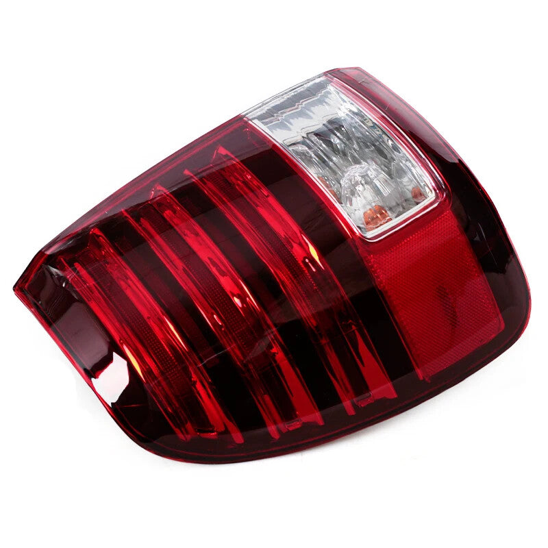 1Pcs LED Rear Outside Tail Light Brake Stop Lamp Right for Lexus LX470 2003-2007