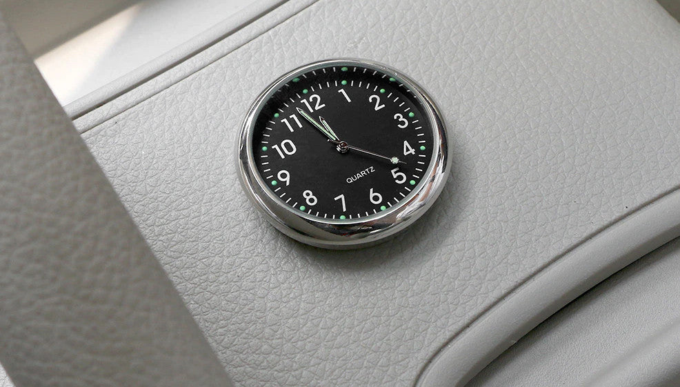 Suitable for Audi 2.8 rear badge Trunk Boot, badge sticker with silver chrome lettering.