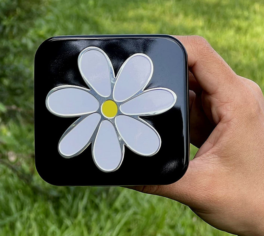 Car mount plug cap trailer tow receiver 1.25 inch black flower for Chevrolet