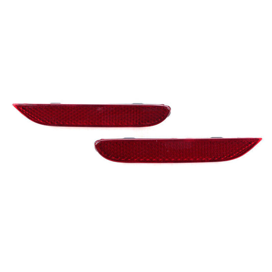A pair of rear bumper reflector turn signals are available for Nissan Pathfinder 2013-2017.