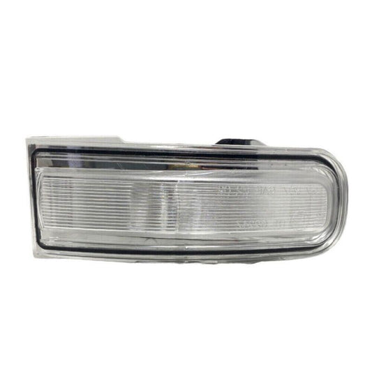 Side mirror turn signals are applicable to the 2015-2023 for Jeep Renegade right passenger side.