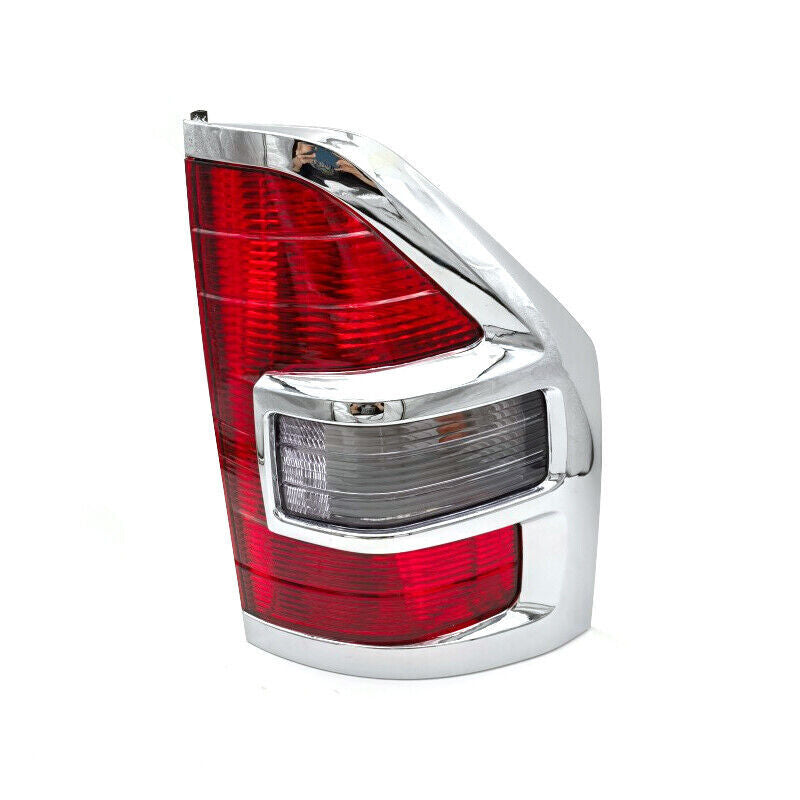 Left for Mitsubishi Pajero V77 V73 2000-2002 Rear Tail Brake Stop Light