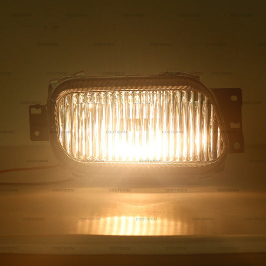 A pair of front bumper fog lights with bulbs for Mitsubishi Canter FUSO FE 7/8 2005-11