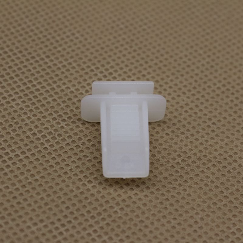 10-piece set of interior trim panel retaining clips for Land Rover L63808