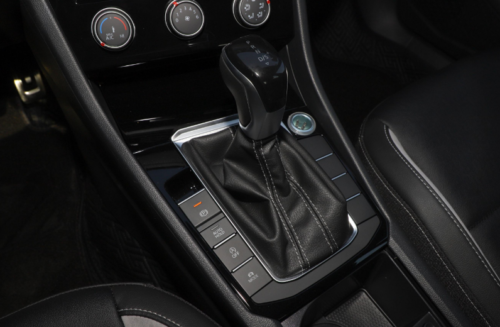 For 19-2022 for Volkswagen for Jetta Mk7 Real Carbon Fiber Console Gear Shift Frame Trim