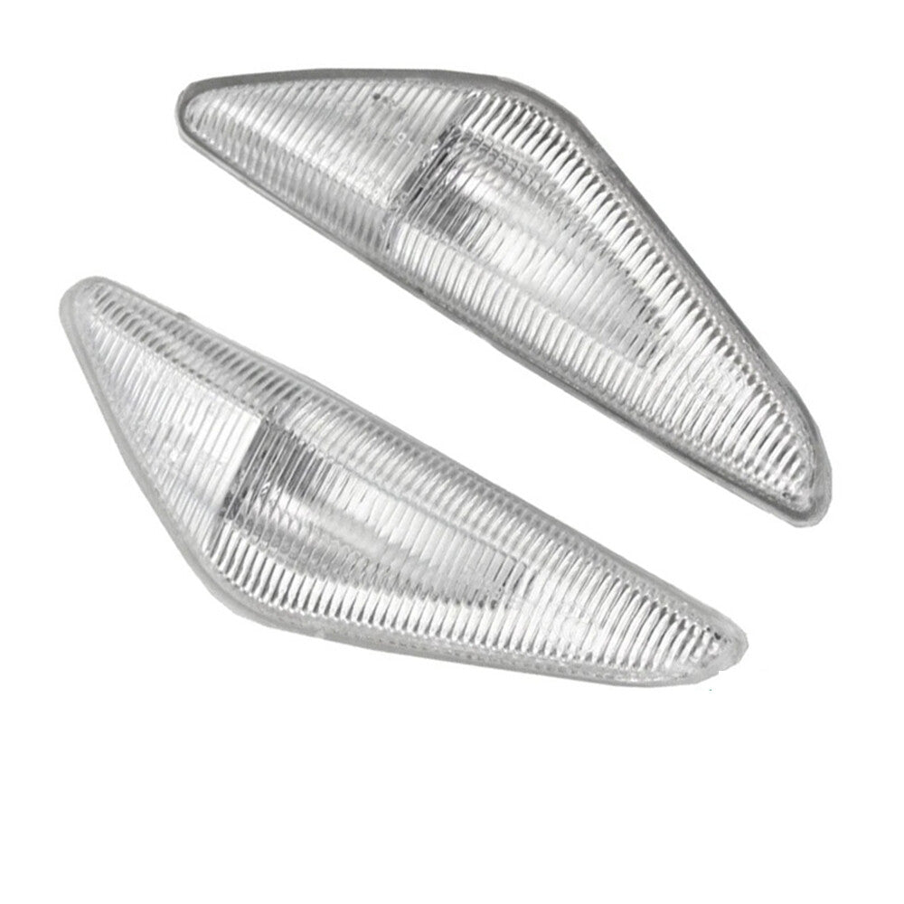 A pair of Fender side marker turn signals suitable for BMW X3, X5, X6, E70, E71, F25 (2007-2013).