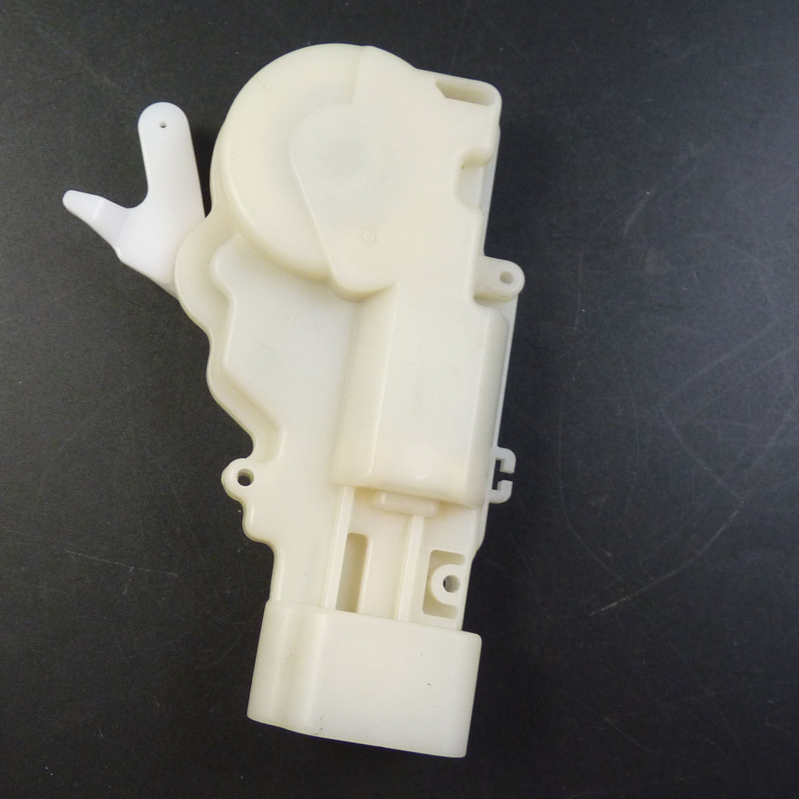 Electric door lock actuator right rear RR 69130-30110 69130-52010 2-pin for Toyota