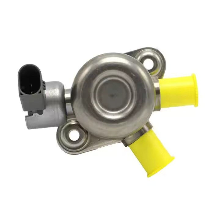 The new high-pressure fuel pump on the right side is suitable for Mercedes W216 CL550 E550 A2780701201