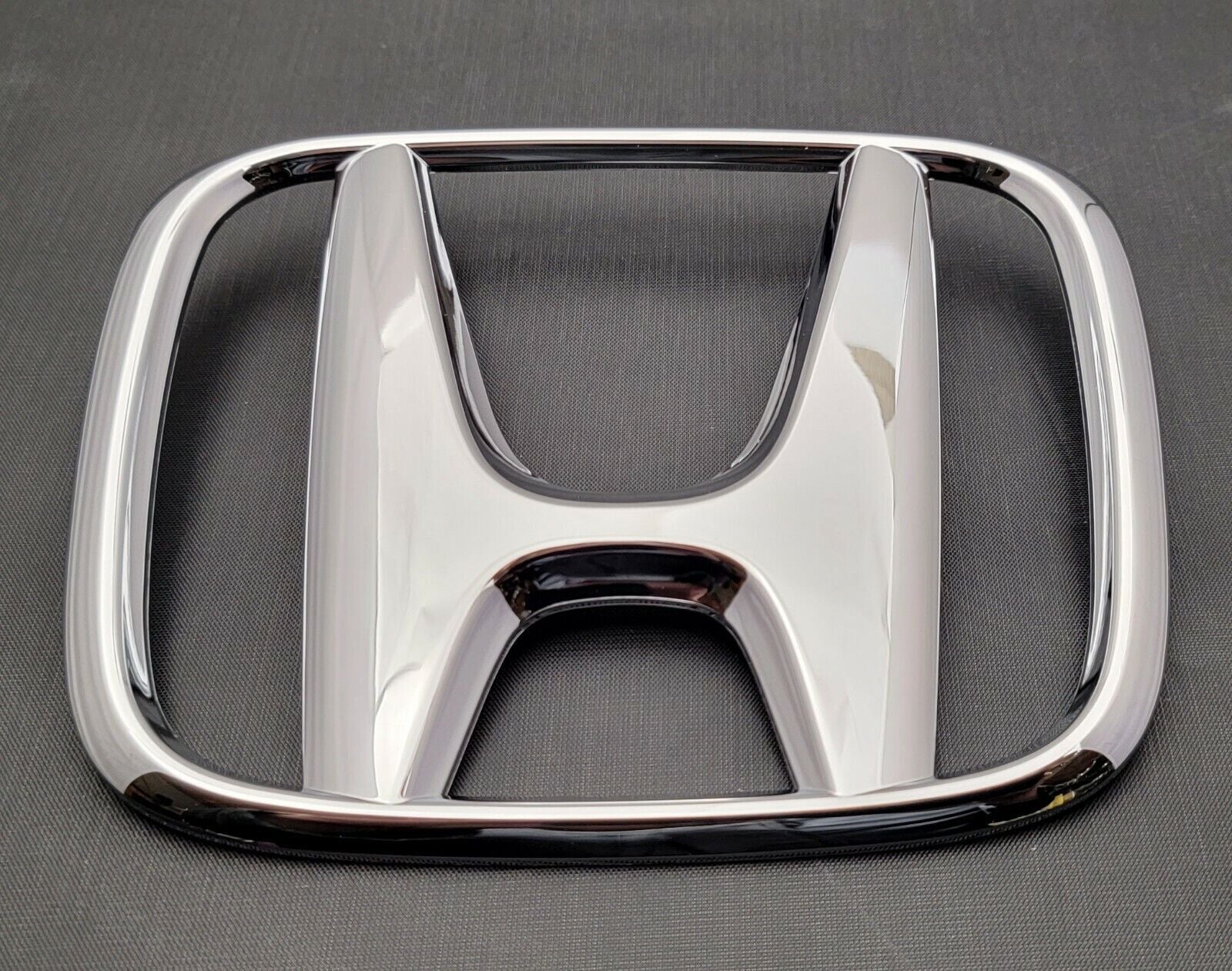 for Honda CRV 2012-2021 Accord 18-21 Pilot 16-18 Crosstour 13-15 Front Emblem Logo