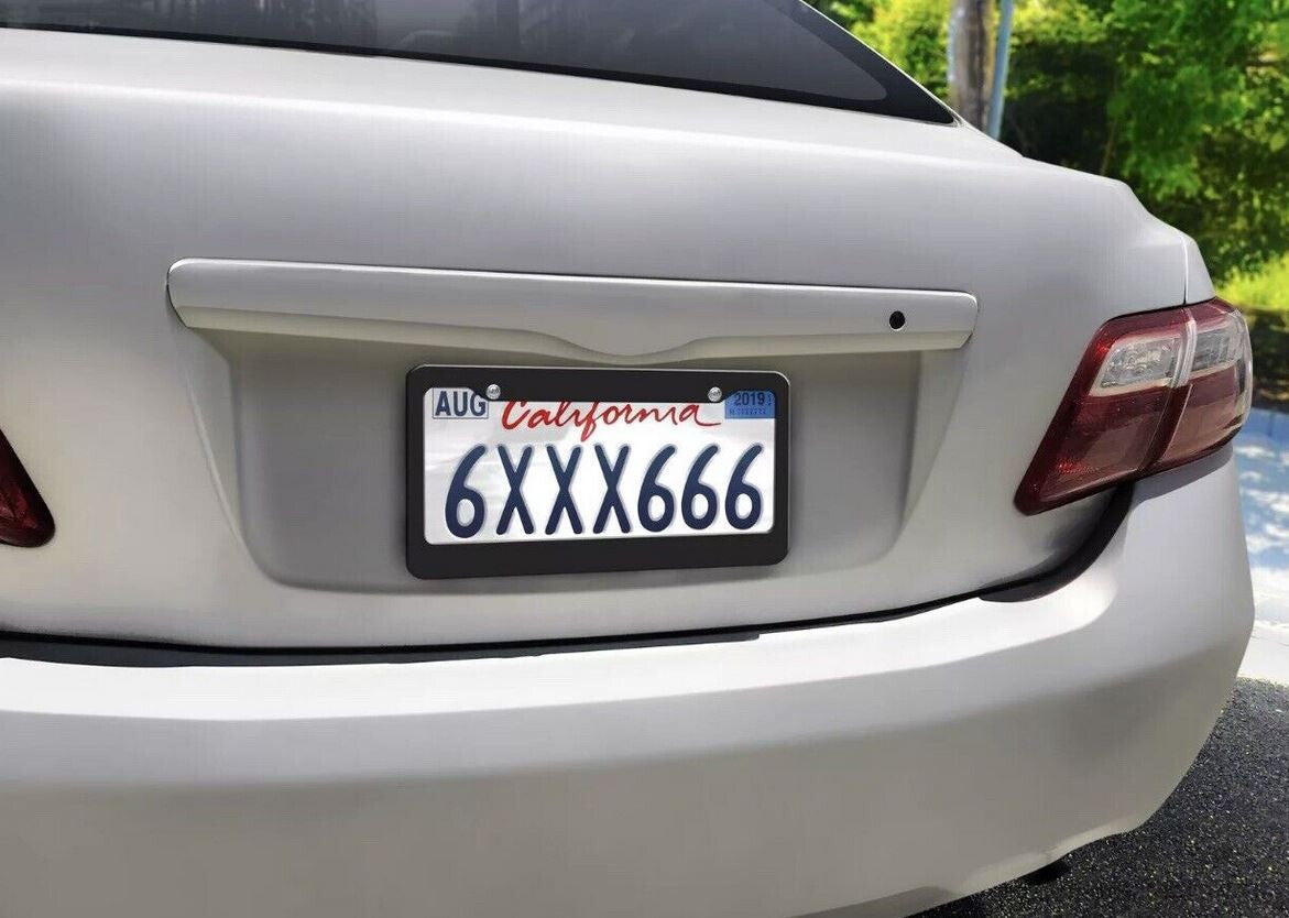 Car license plate frame cover cap, trunk black plastic, suitable for BMW