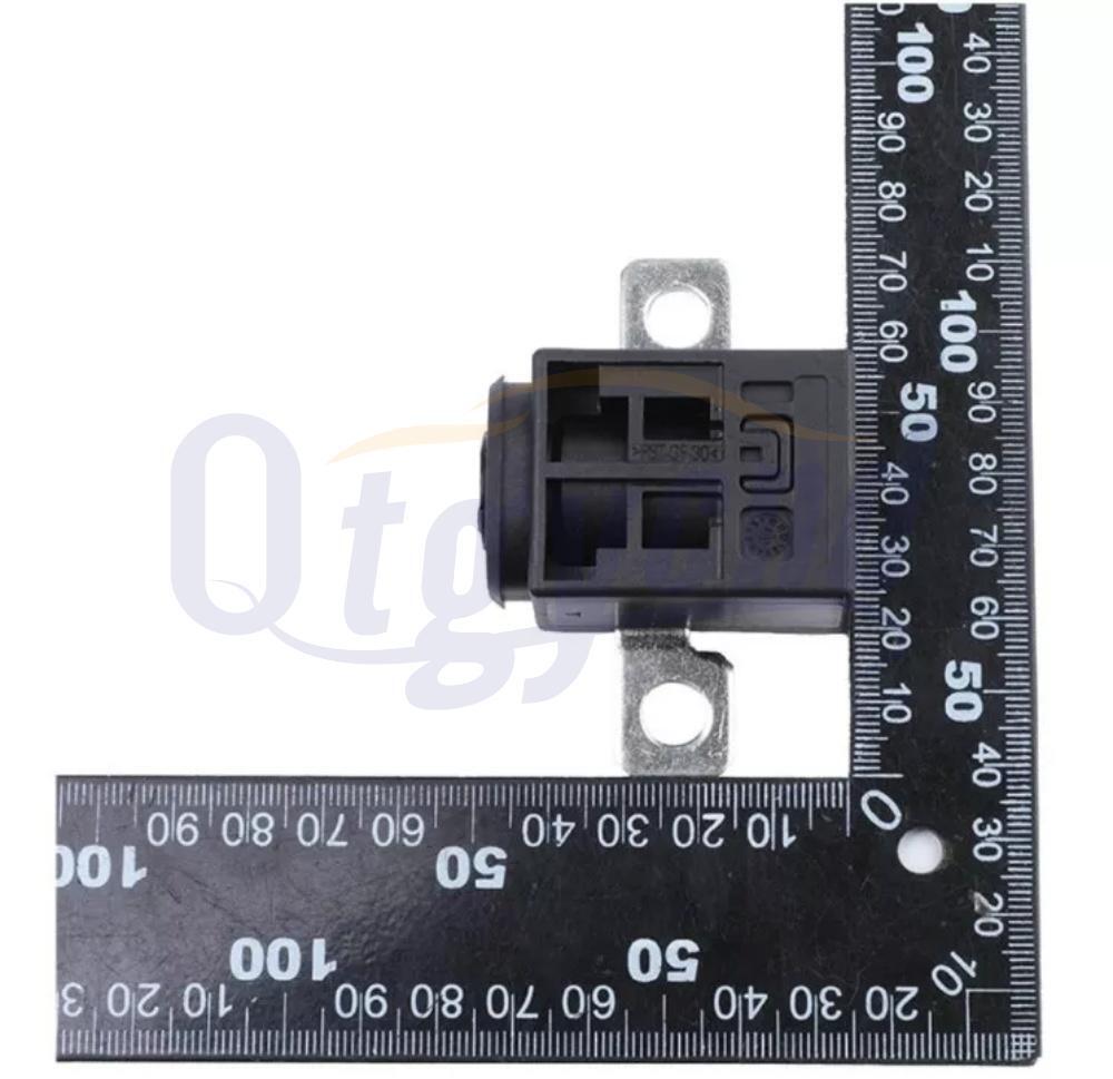 Battery Fuse Overload Protection Trip for BMW 5 6 7 Series G30 M5 61146802944