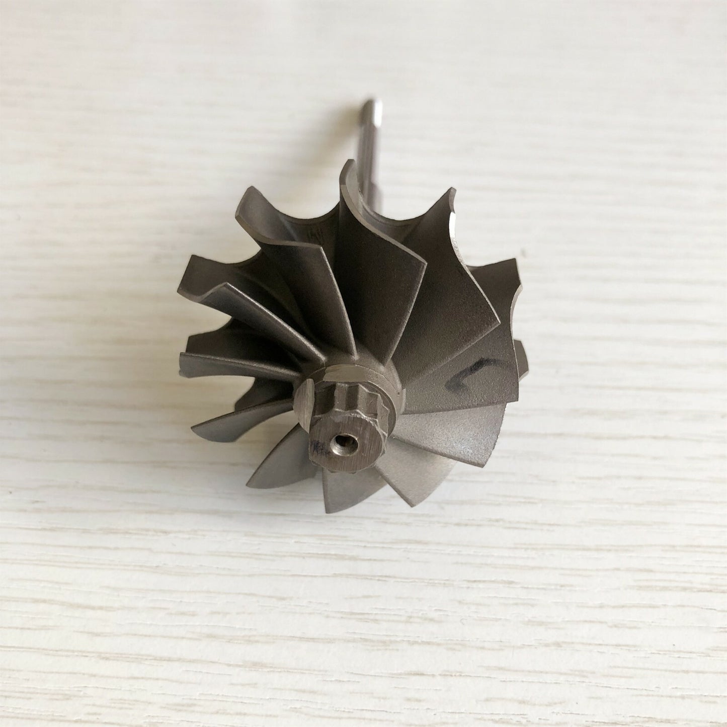 TD04HL 45.65/52 mm 11 blades 97 mm shaft length turbine wheel/turbine shaft and wheel