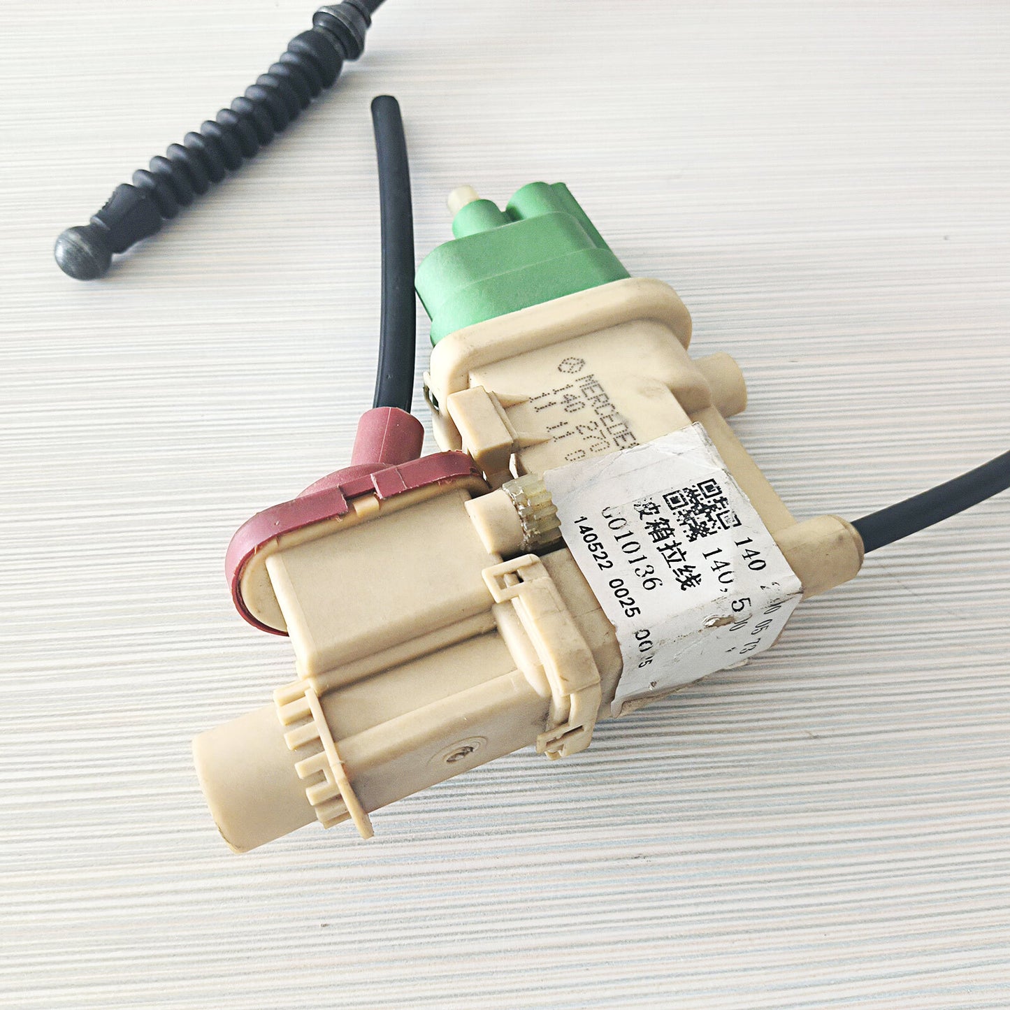 for Mercedes W124 400E 500E W140 S500 Transmission Kick Down Cable A1402700573