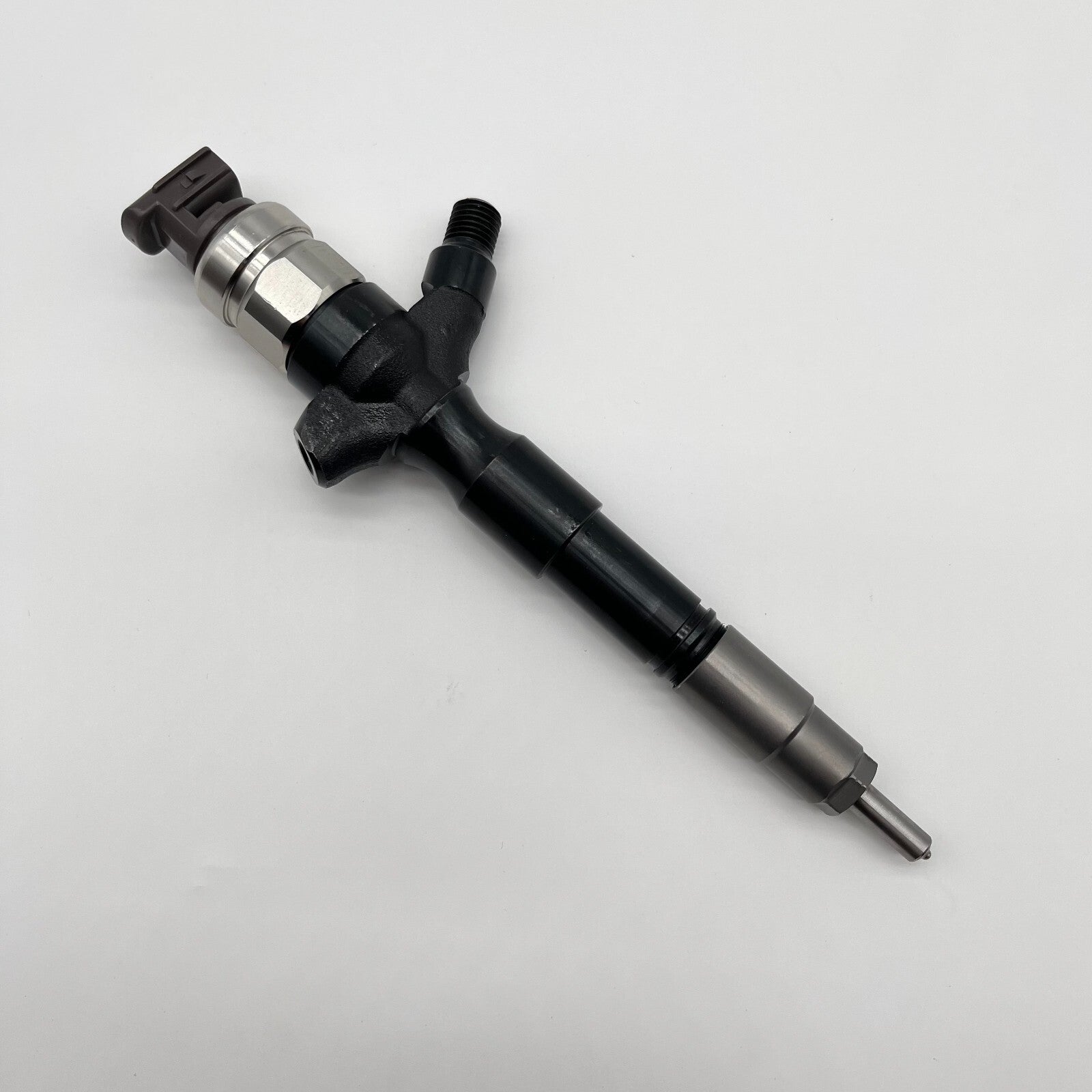 4X 095000-5920 Diesel Fuel Injector 23670-09070 for Toyota Hilux Hiace