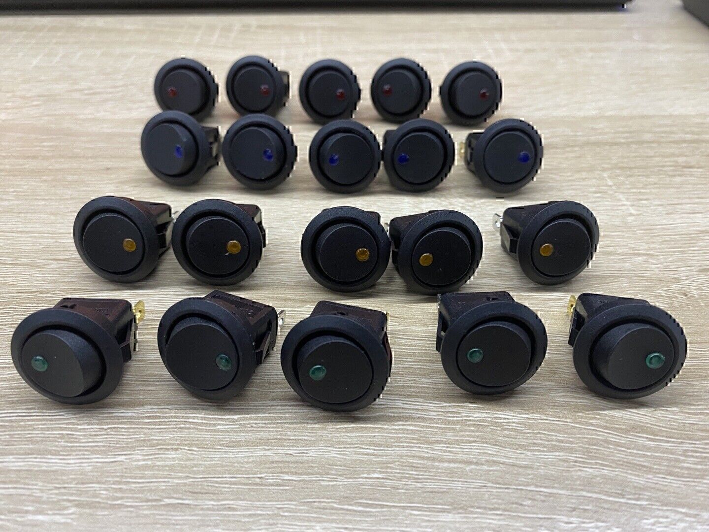 20PCS ROCKER SWITCH Toggle 12V Led Light Car Auto Boat Round ON/OFF SPST 20 AMP!
