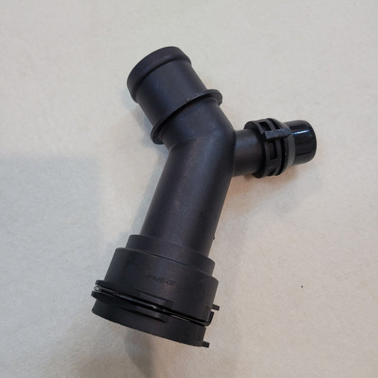 Radiator Coolant Hose Pipe for Audi A4 A5 B9 15-19